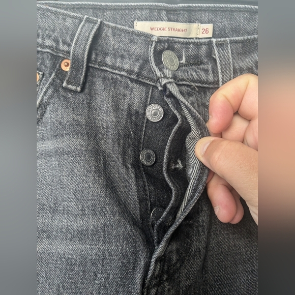 LEVI'S Women Wedgie Straight Size 26x28 Washed Black Color 99% Cotton Prenium - Picture 5 of 16